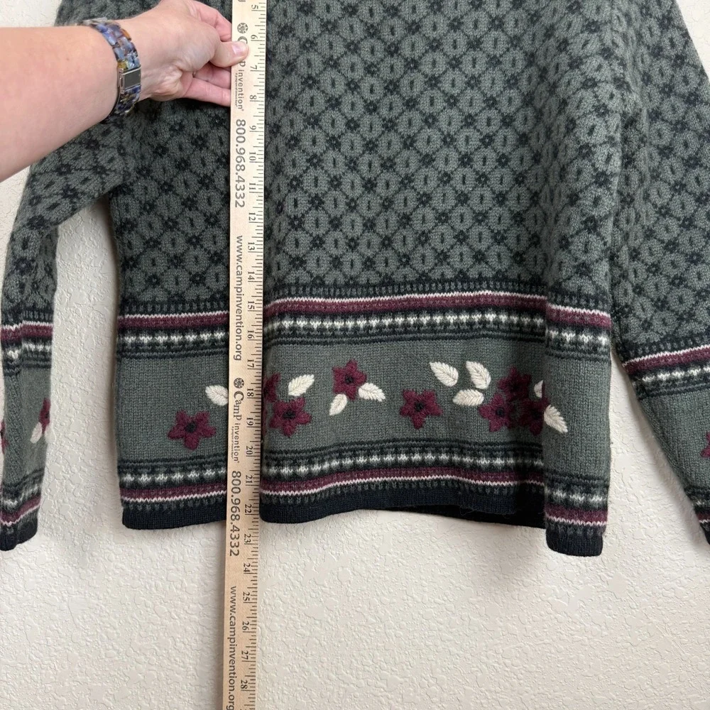 Eddie Bauer this item